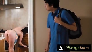 Mischievous Guy Fucks Hard His Steaming MILF